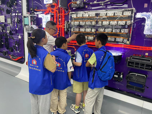 21124276799260545_5.png 21124276799260545_5.png