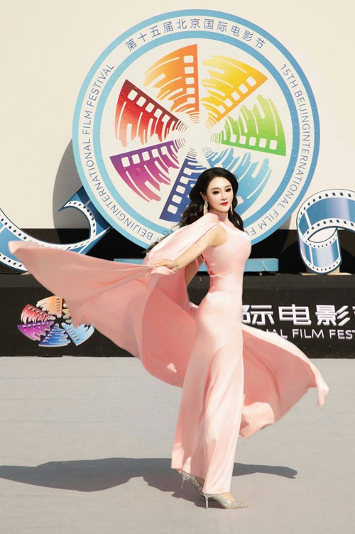 北京国际电影节卡酷光影节文化传播大使安婷受邀参加第十五届北京国际电影节(图5)