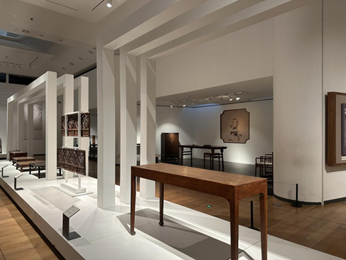 旗帜小记者走进清华大学艺术博物馆——探秘织绣与家具里的东方美学(图6) 旗帜小记者走进清华大学艺术博物馆——探秘织绣与家具里的东方美学(图6)