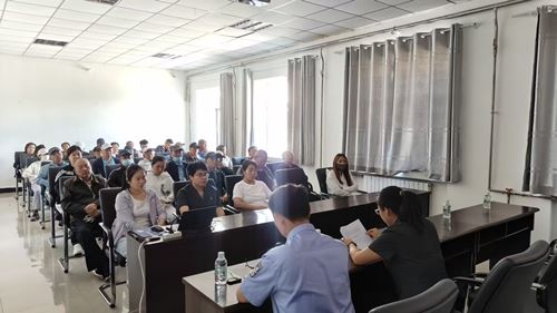 大庆市基层普民法切民意贴民心(图1) 大庆市基层普民法切民意贴民心(图1)