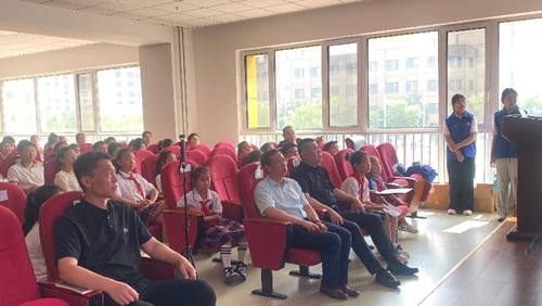 雄安雄东爱景小学启动“典耀中华 书香同行”暑期征文活动(图1)