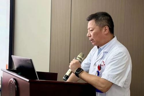 回顾工作总结经验，聚焦目标再创佳绩——苏州名仕医院召开年中工作总结会议(图6)