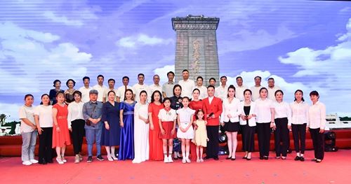 吉林省四平市铁东区2025年纪念抗日战争胜利80周年文艺汇演圆满闭幕(图8)