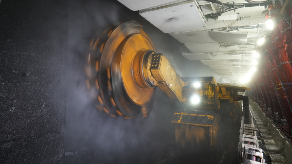 陕煤集团红柳林矿业：解锁高质量发展“新密码”(图2)