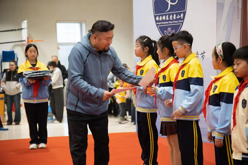 登高“阅”古今，双语“瞰”世界——雄东爱景小学双语阅读节圆满落幕(图10)