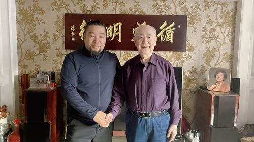 暖叙桑榆情 共话少年志——再访民政部原副部长陈虹侧记(图1)